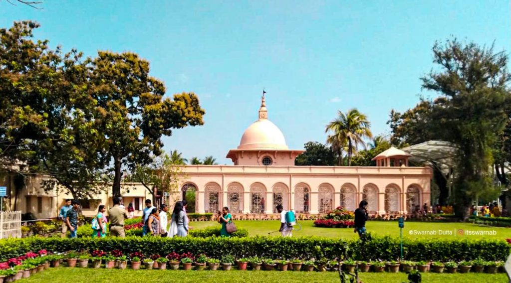 Matri mandir garden