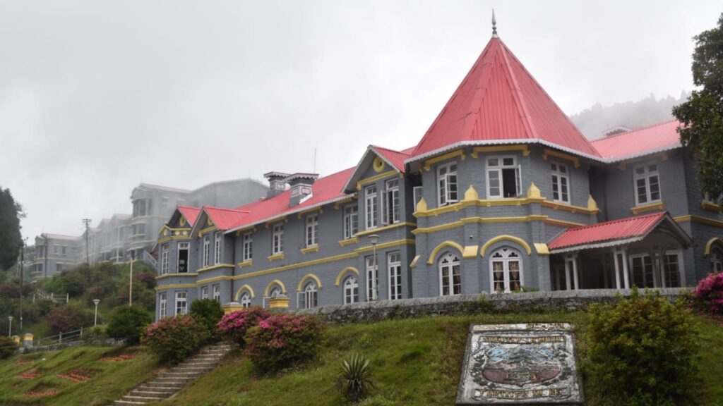 darjeeling district tourist places
