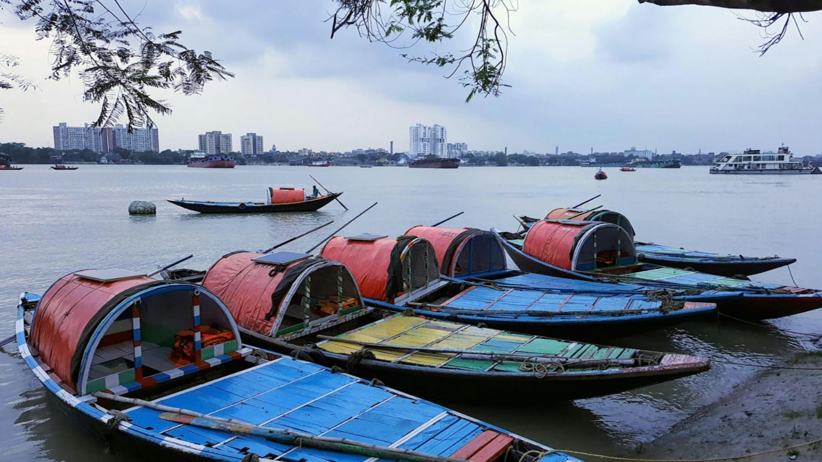 6 Most Beautiful Ghats In Kolkata That You Must Visit